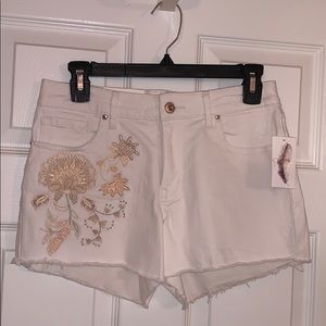 White denim Jessica Simpson shorts